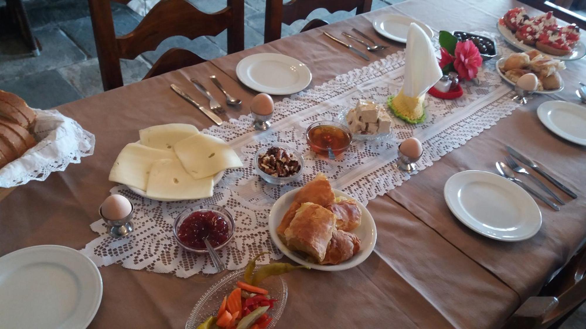 Diogenis Hotel Tsagkarada Buitenkant foto