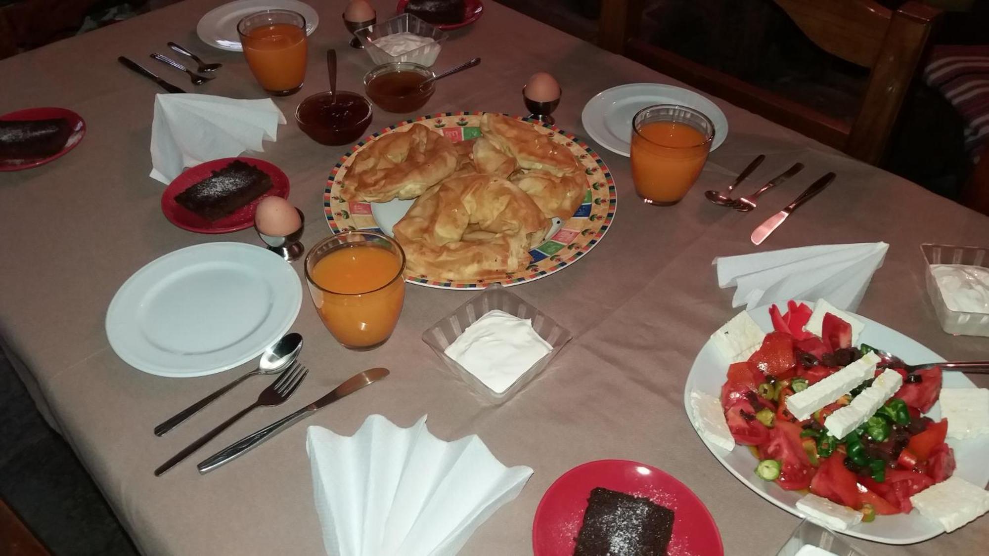 Diogenis Hotel Tsagkarada Buitenkant foto