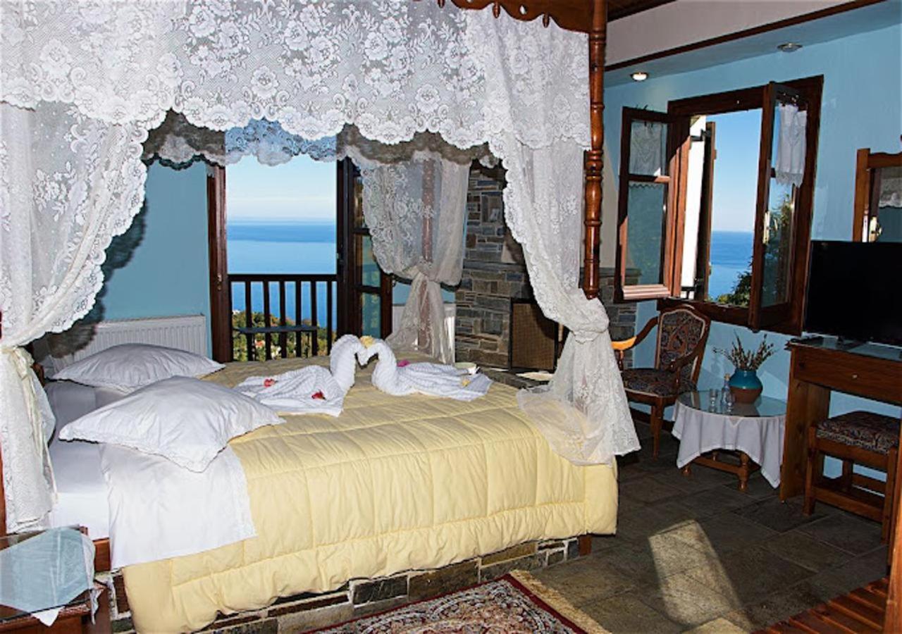 Diogenis Hotel Tsagkarada Buitenkant foto
